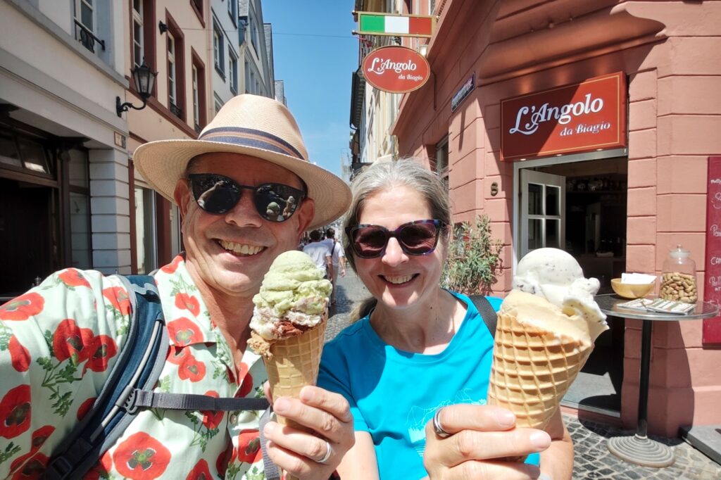 Frank und Manuela (Eis essen in Mainzer Altstadt)